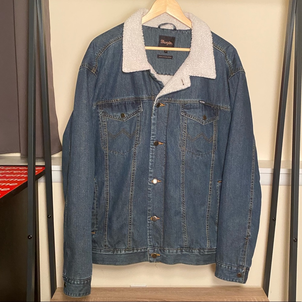 Wrangler Sherpa lined denim jacket